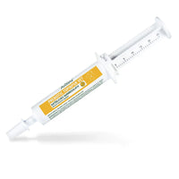 Spritze mit Prebiotic Topinpur Vet, einem natürlichen Präparat für die Darngesundheit von Tieren, zur Unterstützung des Verdauungssystems.