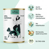 Poodlewohl Bio Nassfutter Rind Junior Featurebild mit 41,8 Prozent Bio-Rind, Bio-Hähnchenkarkasse, Haferflocken, Karotte, Apfel und Zucchini