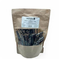 Getrocknetes Bio Rinderdörrfleisch für Hunde, naturbelassener Kausnack aus 100% Rinder-Muskelfleisch. Ohne Zusätze, fettarm, proteinreich, aus biologischer Haltung in Österreich – ideal für ernährungssensible Hunde.