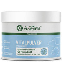 AniForte® Vitalpulver für Hunde und Katzen zur Unterstützung der Haut- und Fellgesundheit. Das Pulver liefert Mikronährstoffe, die das Fell glänzend und gesund halten. Das Produkt ist zu 100% natürlich und wird in Deutschland hergestellt.