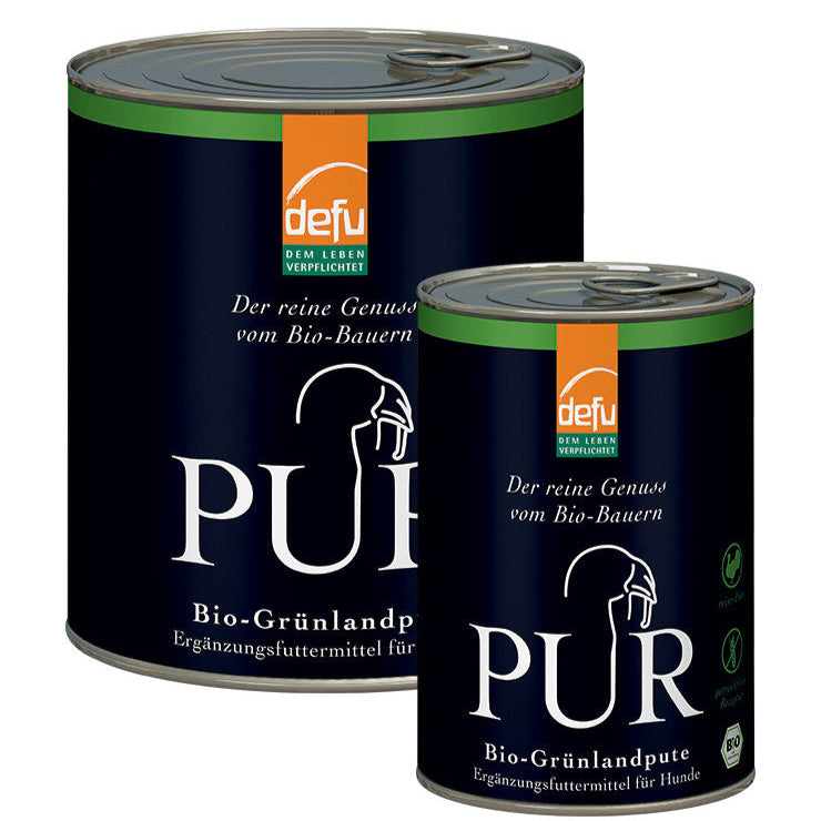 Geöffnete Dose PUR Bio-Grünlandpute mit naturbelassenem Bio-Putenfleisch und Innereien, ideal für BARF oder Ausschlussdiät bei futtersensiblen Hunden – ohne Zusätze, getreidefrei.