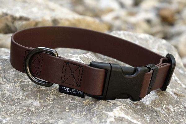 Treusinn Biothane Halsband 25mm Super Stay in Braun – strapazierfähiges und wasserfestes Hundehalsband aus veganem Biothane® mit robuster Klickverschluss und verstellbarem Design