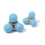 West Paw Tux Hundespielzeug mit eingefüllten Leckerlis – ideal zur Beschäftigung und zum Einfrieren an heißen Tagen.