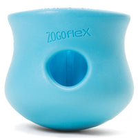 Robustes Zogoflex Toppl Hundespielzeug in Becherform, befüllt mit Snacks – in zwei Größen ineinander gesteckt, aus recycelbarem Material, ideal zum Schlecken, Kauen und Einfrieren.